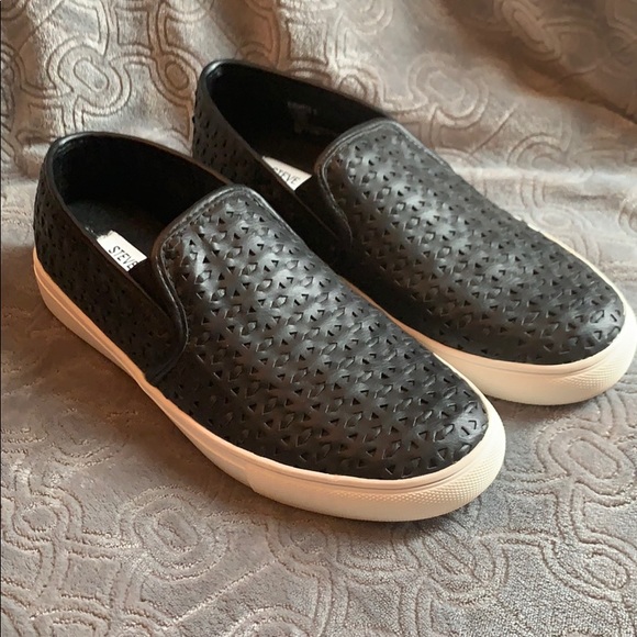 steve madden slide on shoes